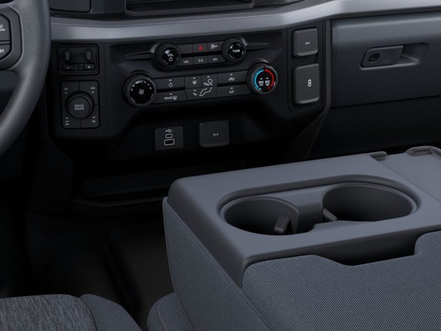 2027 Ford Super Duty F-250 SRW XL thumbnail image 15