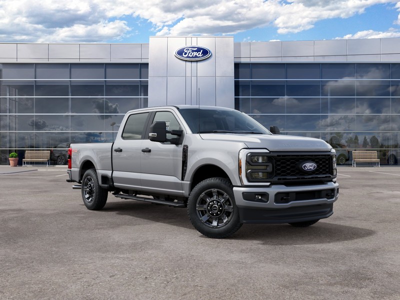 Ford Super Duty F-250 SRW Vehicle Image 05
