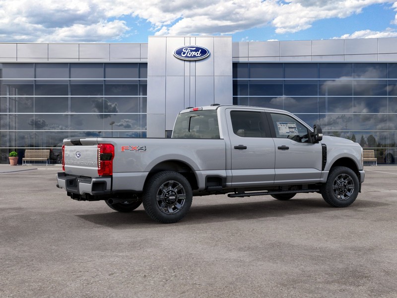 Ford Super Duty F-250 SRW Vehicle Image 08