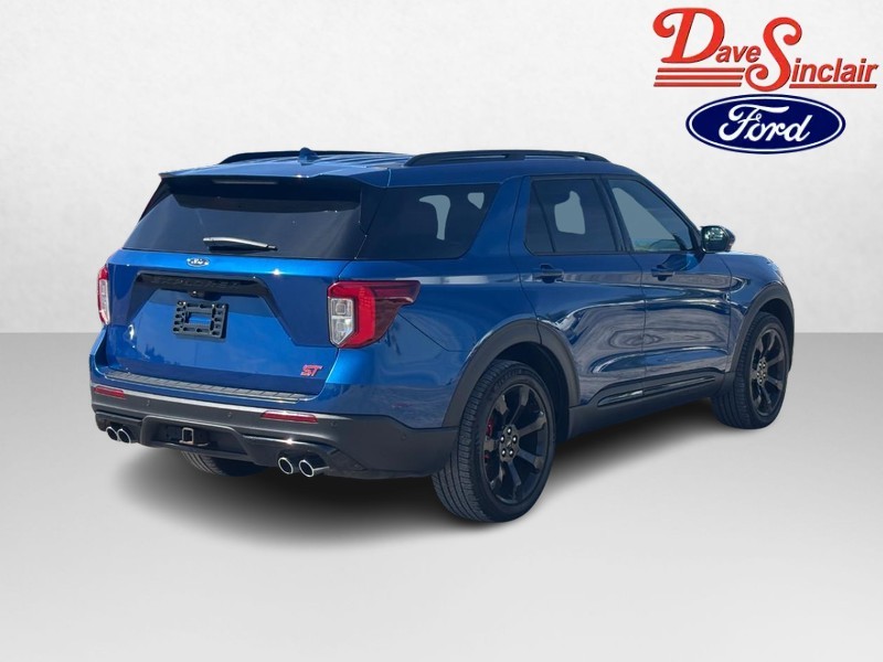 Ford Explorer Vehicle Full-screen Gallery Image 07