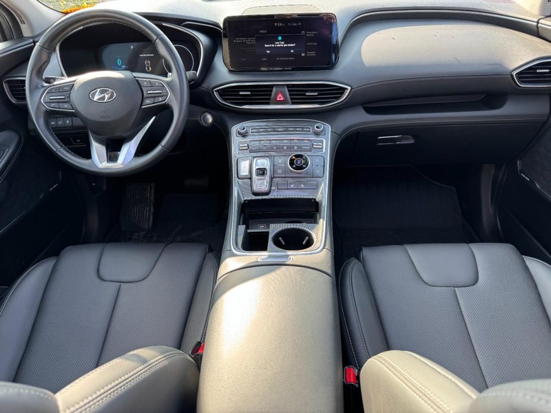 Hyundai Santa Fe Vehicle Image 15