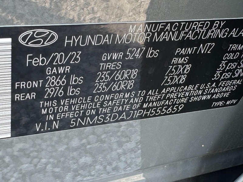 Hyundai Santa Fe Vehicle Image 27
