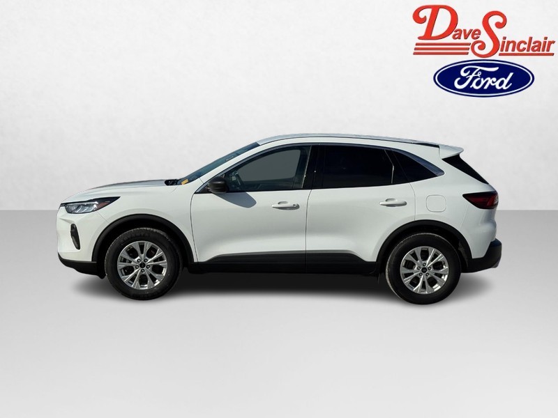 Ford Escape Vehicle Full-screen Gallery Image 10
