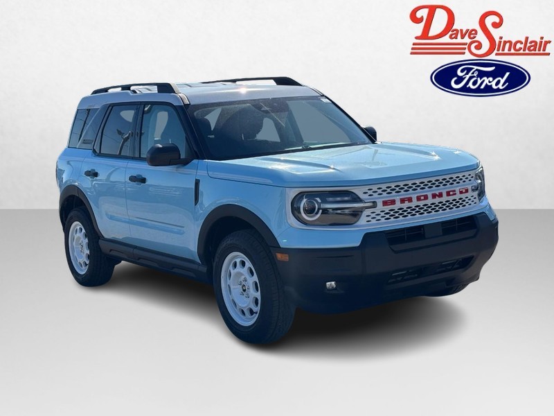 Ford Bronco Sport Vehicle Full-screen Gallery Image 04