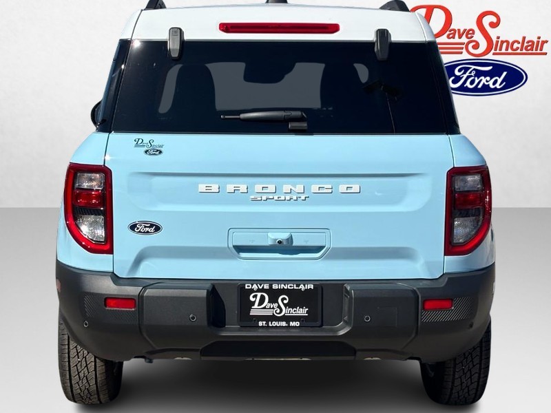 Ford Bronco Sport Vehicle Full-screen Gallery Image 08