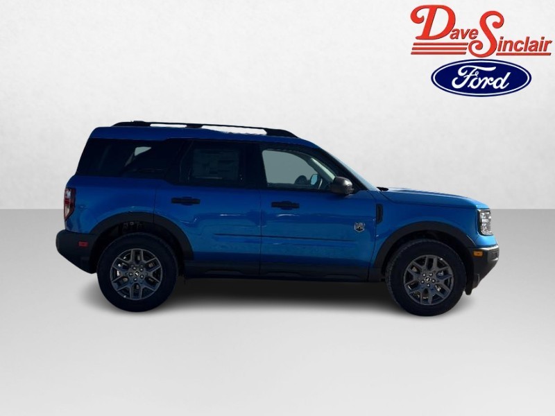 Ford Bronco Sport Vehicle Full-screen Gallery Image 05