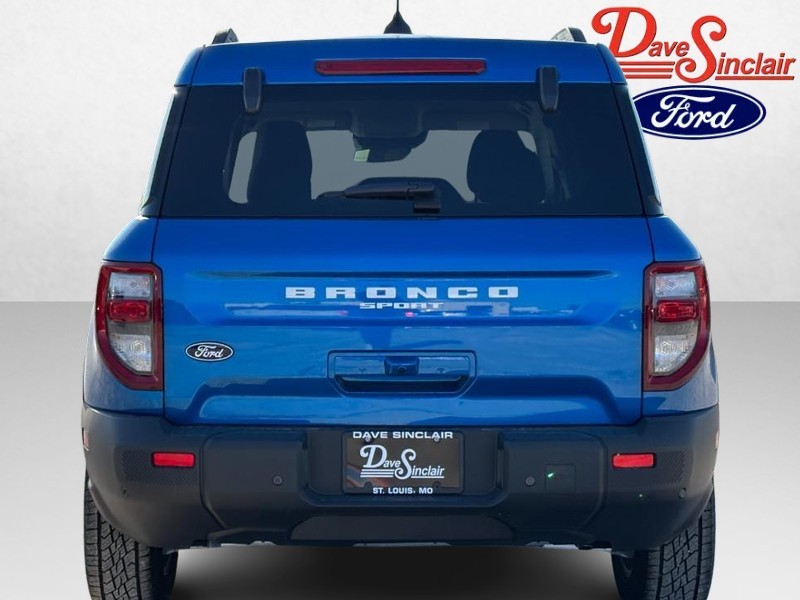 Ford Bronco Sport Vehicle Full-screen Gallery Image 08