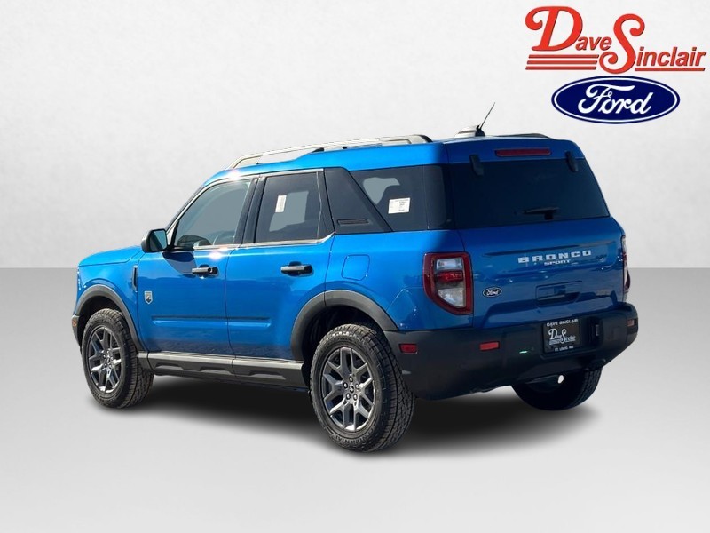 Ford Bronco Sport Vehicle Full-screen Gallery Image 09