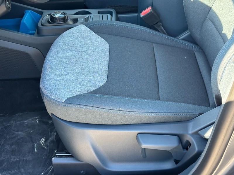 Ford Maverick Vehicle Full-screen Gallery Image 17