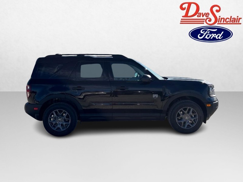 Ford Bronco Sport Vehicle Full-screen Gallery Image 05