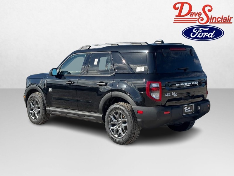 Ford Bronco Sport Vehicle Full-screen Gallery Image 09