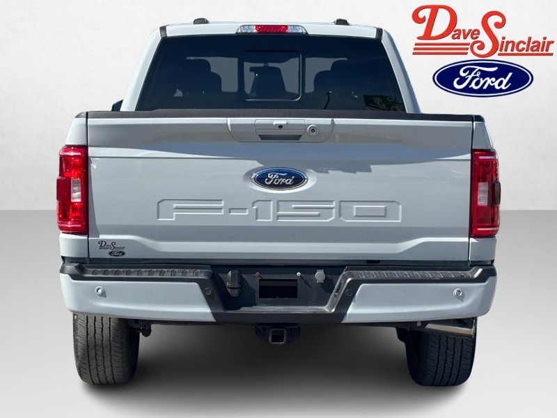 Ford F-150 Vehicle Full-screen Gallery Image 08