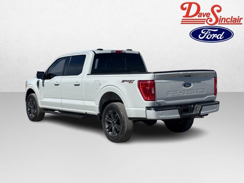 Ford F-150 Vehicle Full-screen Gallery Image 09