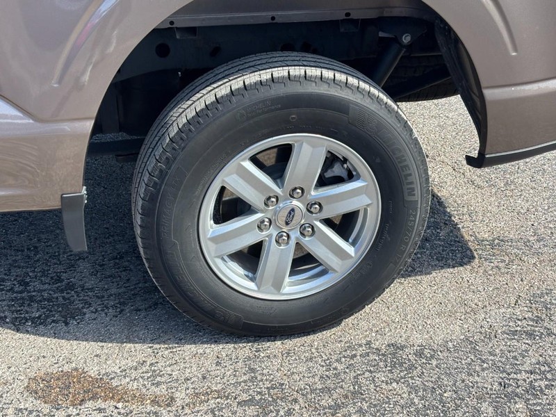Ford F-150 Vehicle Image 12