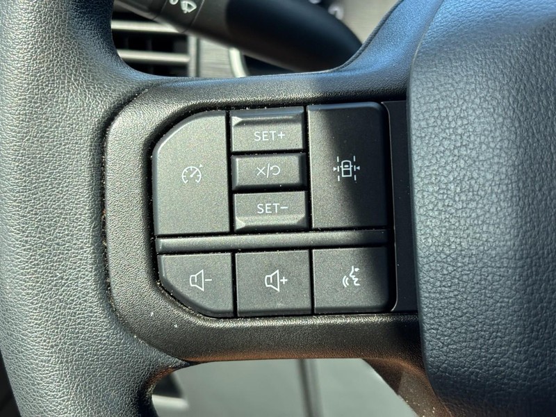 Ford F-150 Vehicle Image 16