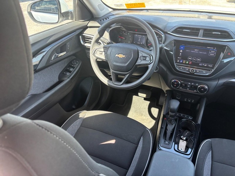 Chevrolet TrailBlazer Vehicle Full-screen Gallery Image 14