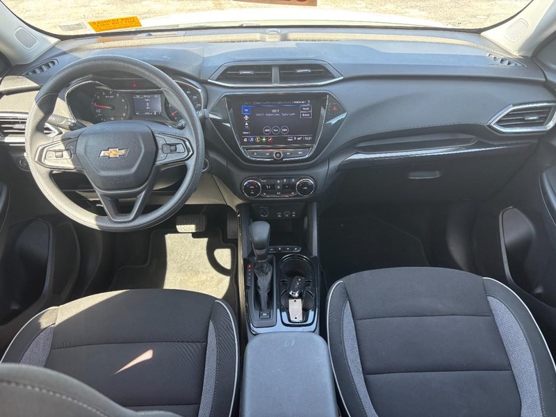 Chevrolet TrailBlazer Vehicle Full-screen Gallery Image 15