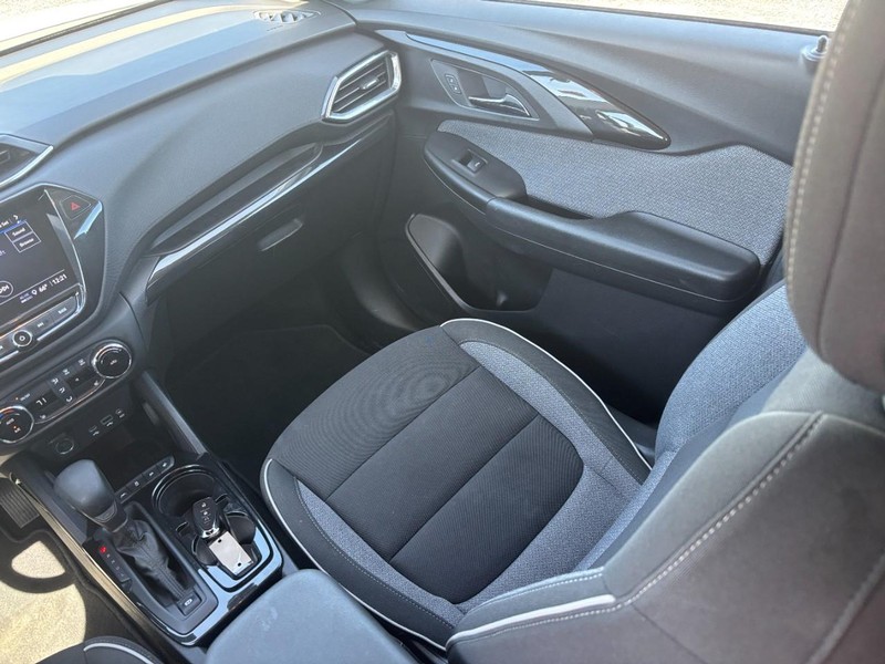 Chevrolet TrailBlazer Vehicle Full-screen Gallery Image 16
