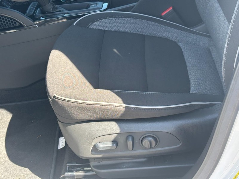 Chevrolet TrailBlazer Vehicle Full-screen Gallery Image 17