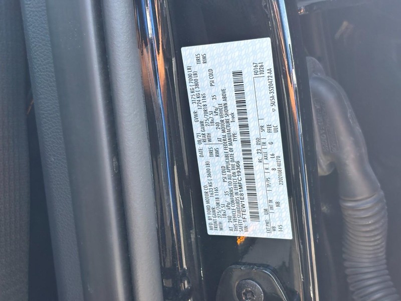 Ford F-150 Vehicle Full-screen Gallery Image 25