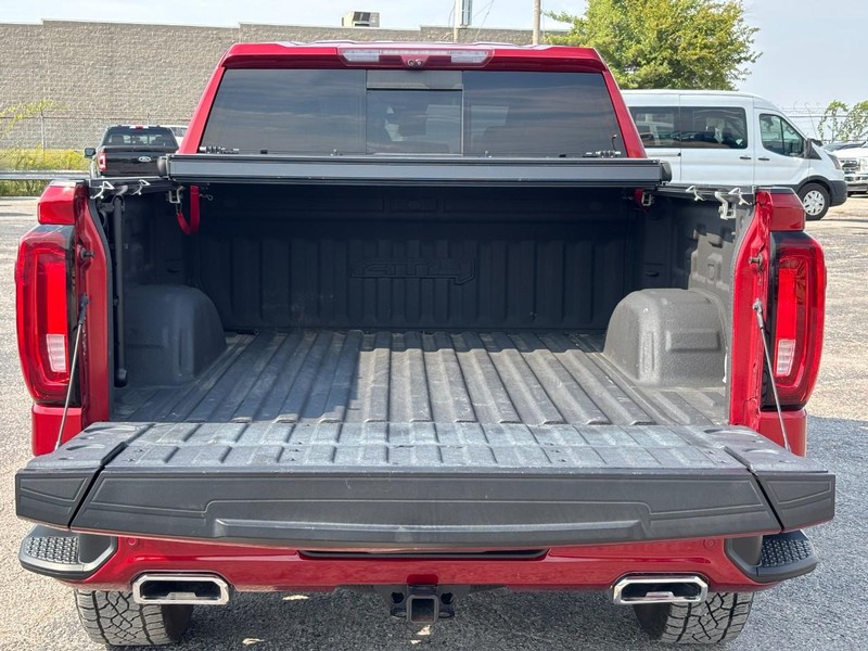 GMC Sierra 1500 Vehicle Image 11