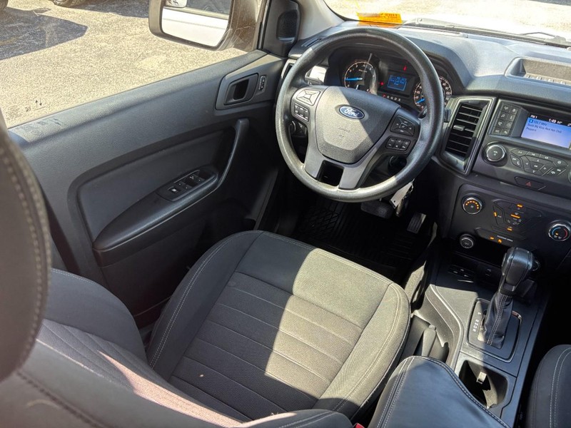 Ford Ranger Vehicle Full-screen Gallery Image 14