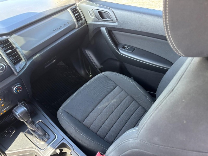 Ford Ranger Vehicle Full-screen Gallery Image 16