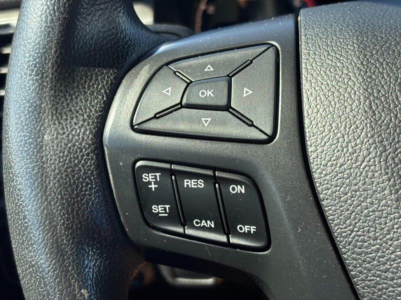 Ford Ranger Vehicle Full-screen Gallery Image 19