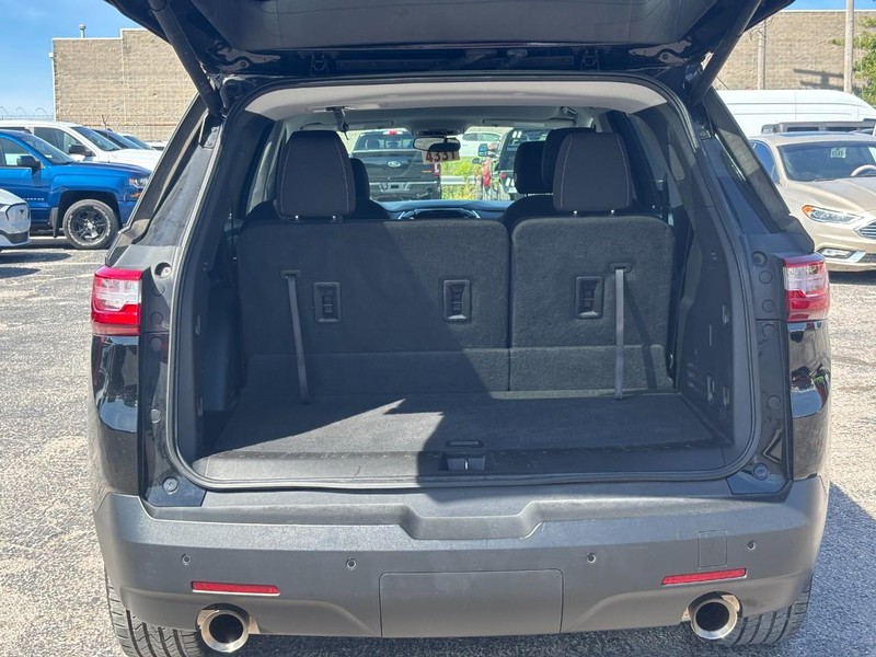 Chevrolet Traverse Vehicle Full-screen Gallery Image 11