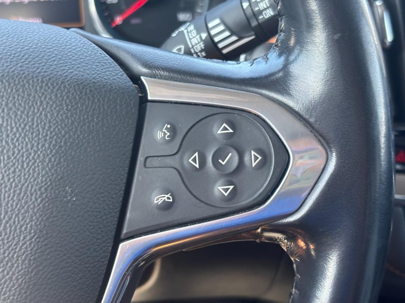 Chevrolet Traverse Vehicle Full-screen Gallery Image 21