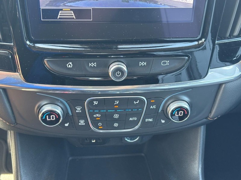 Chevrolet Traverse Vehicle Full-screen Gallery Image 25
