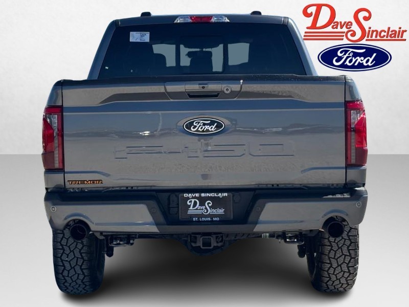 Ford F-150 Vehicle Full-screen Gallery Image 08