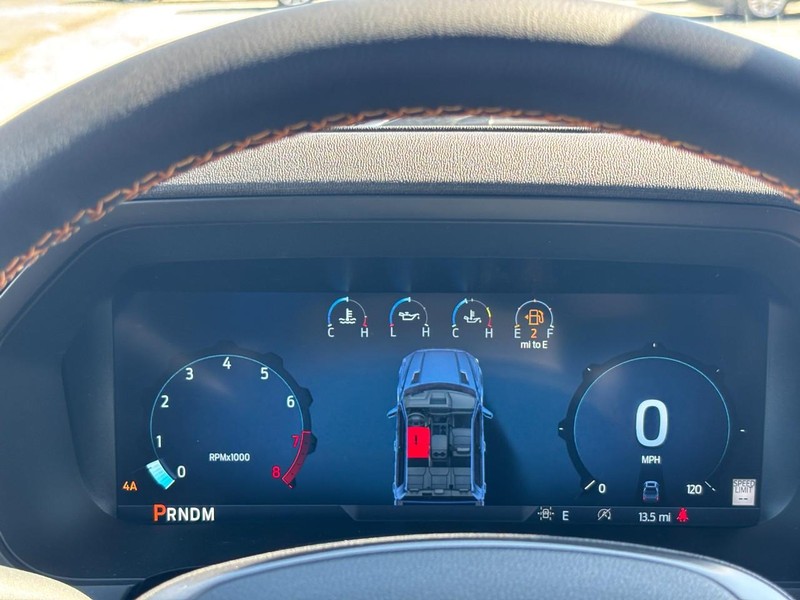 Ford F-150 Vehicle Full-screen Gallery Image 21