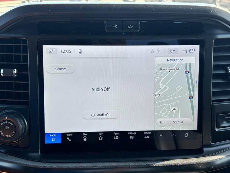 Ford F-150 Vehicle Full-screen Gallery Image 22