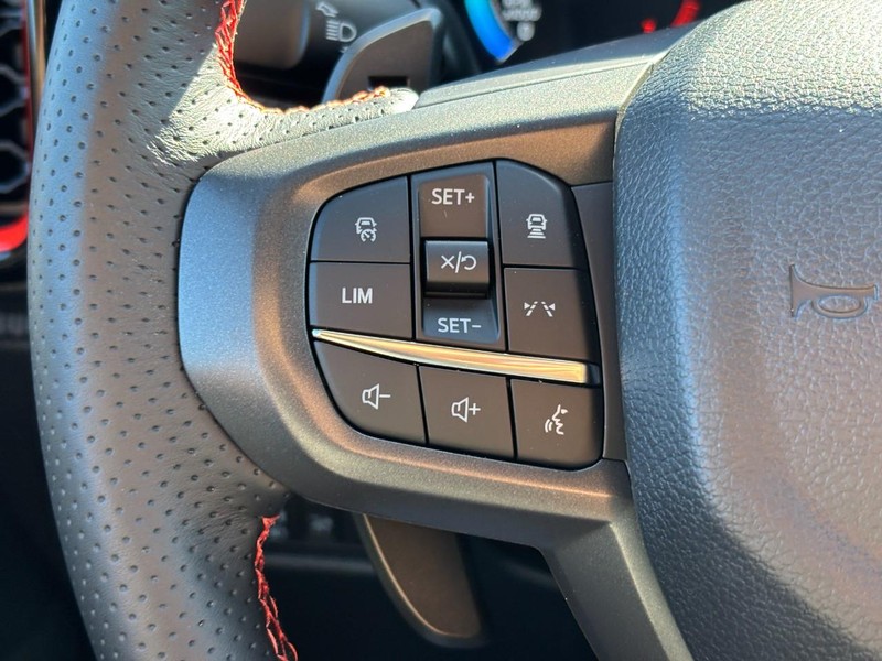 Ford Ranger Vehicle Full-screen Gallery Image 19