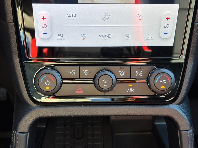 Ford Ranger Vehicle Full-screen Gallery Image 24