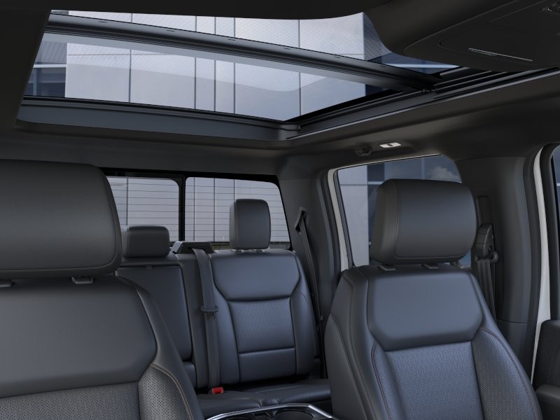 Ford F-150 Vehicle Full-screen Gallery Image 24
