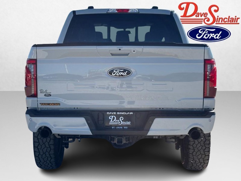 Ford F-150 Vehicle Full-screen Gallery Image 08