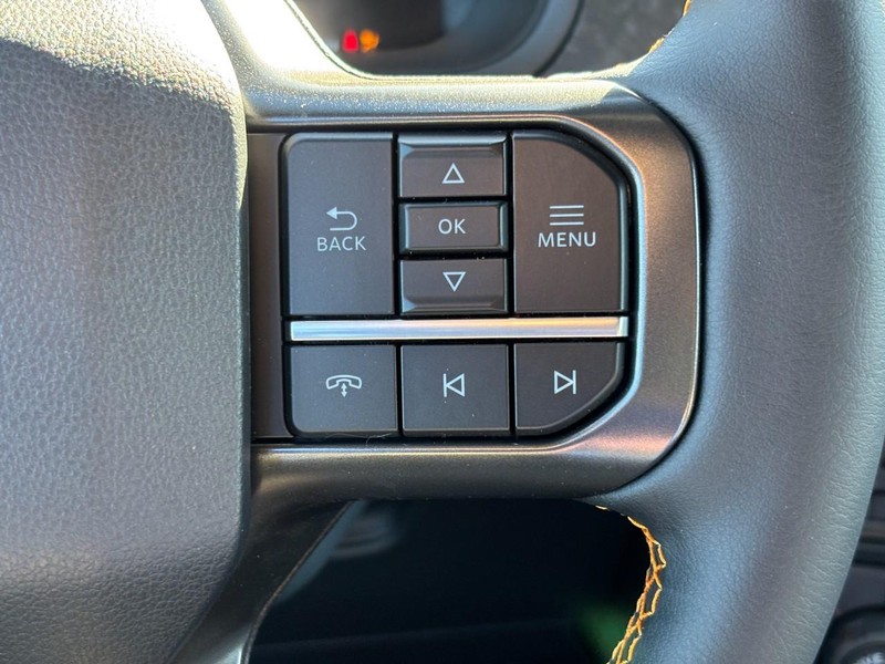Ford F-150 Vehicle Full-screen Gallery Image 20
