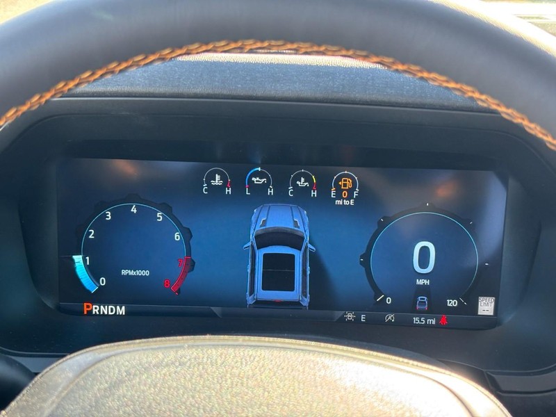 Ford F-150 Vehicle Full-screen Gallery Image 21