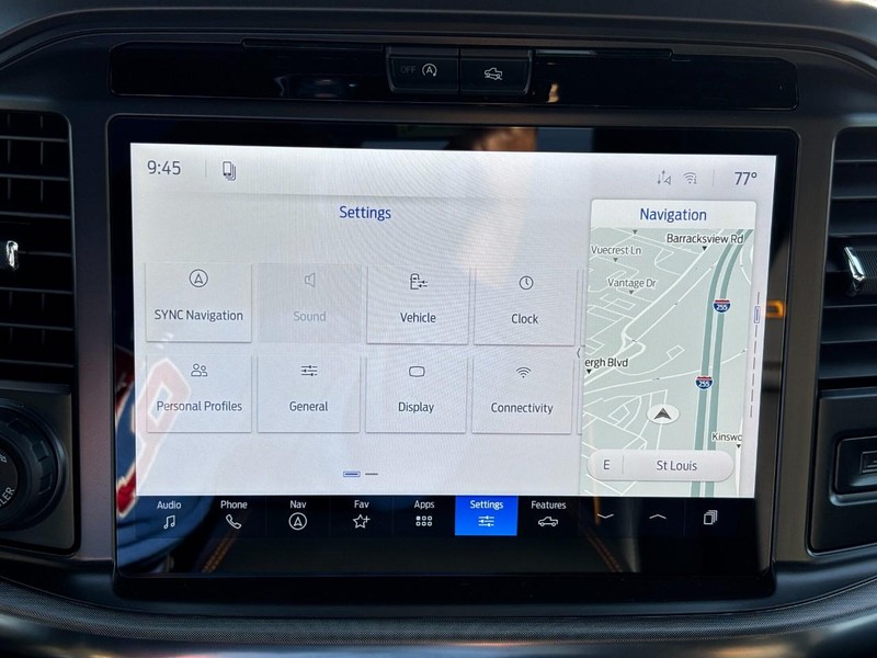 Ford F-150 Vehicle Full-screen Gallery Image 22