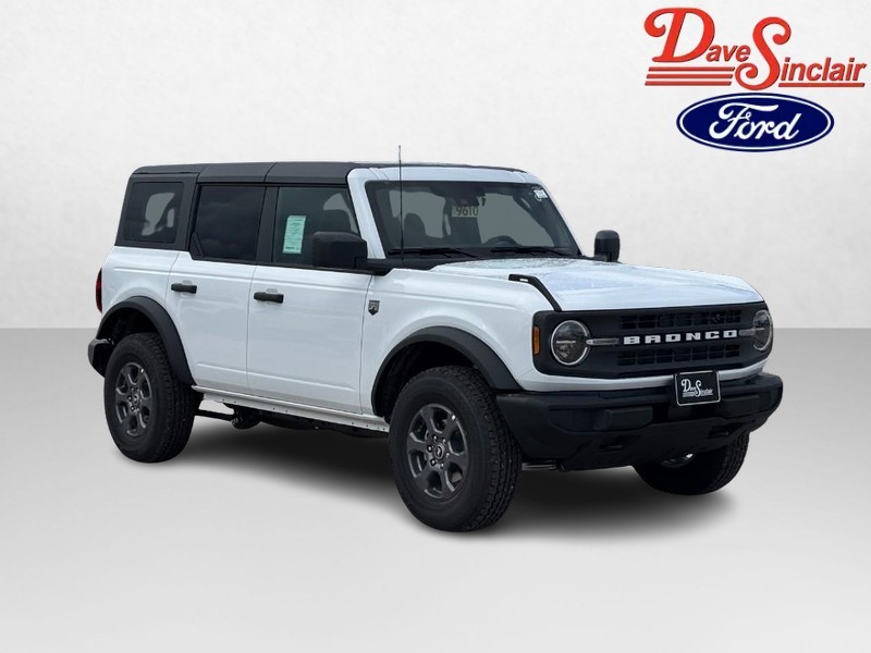 Ford Bronco Vehicle Full-screen Gallery Image 04
