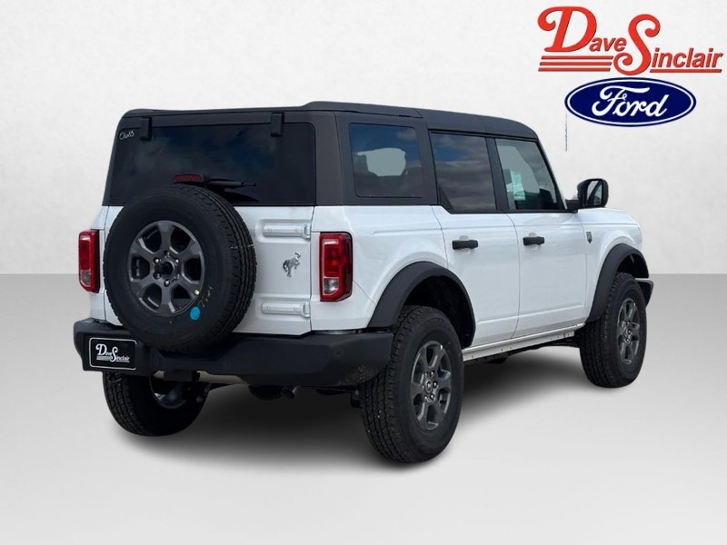 Ford Bronco Vehicle Full-screen Gallery Image 07