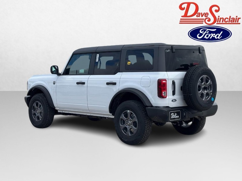 Ford Bronco Vehicle Full-screen Gallery Image 09
