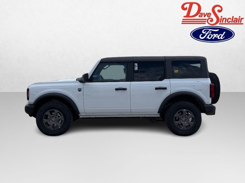 Ford Bronco Vehicle Full-screen Gallery Image 10