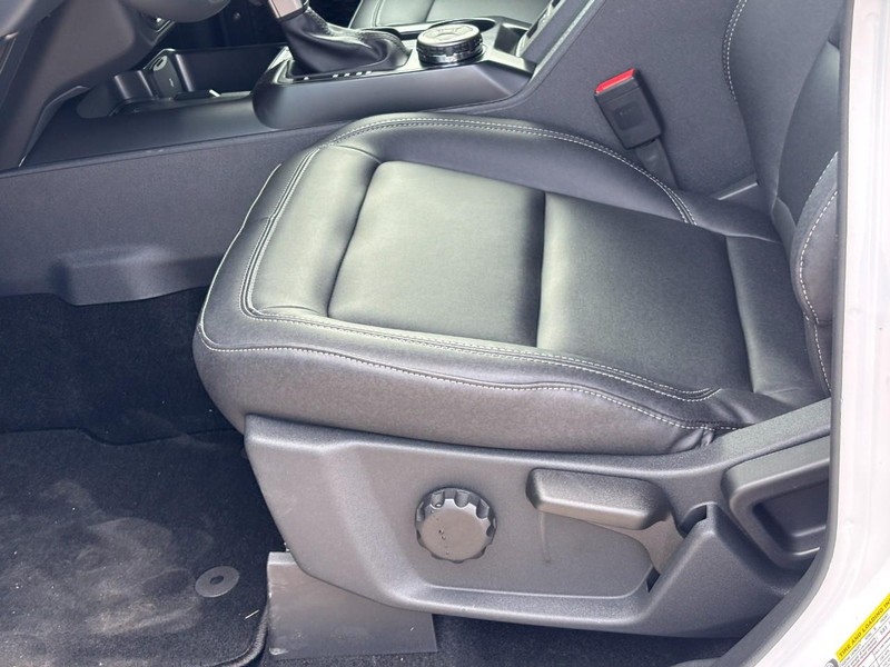 Ford Bronco Vehicle Full-screen Gallery Image 17