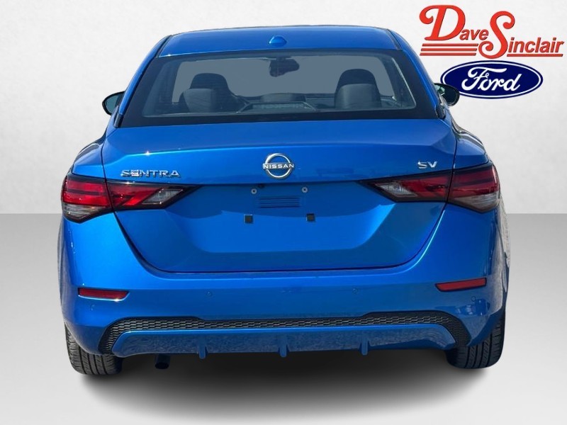 Nissan Sentra Vehicle Image 08