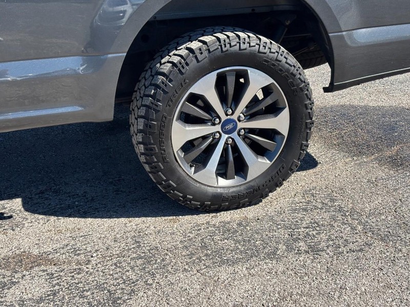 Ford F-150 Vehicle Image 11
