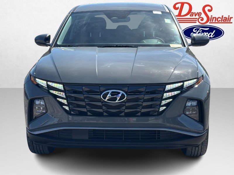 Hyundai Tucson Vehicle Image 02