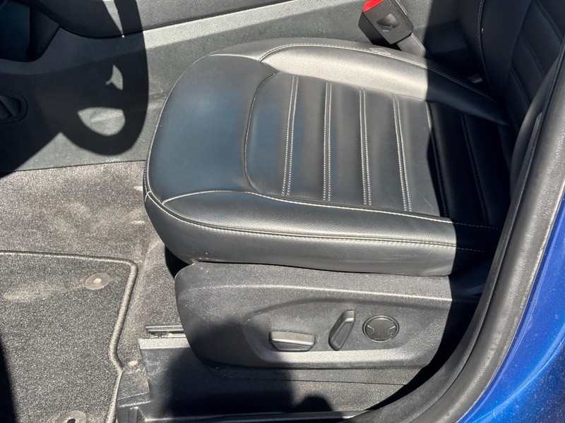 Ford Edge Vehicle Image 17